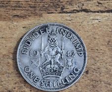 Great Britain UK 1942, One Shilling, George VI, Scottish Crest, Silver Coin - free standard postage