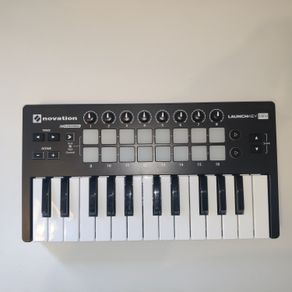 Novation Launchkey MINI MK2