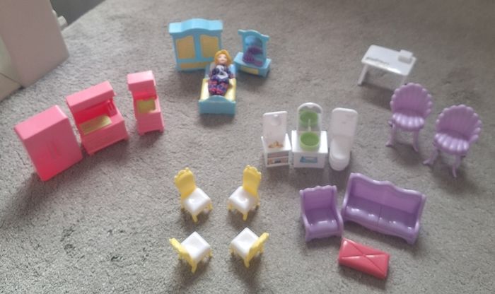 Dolls House Furniture Bundle