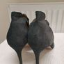 Bottle green heels size 6.5 Image 2