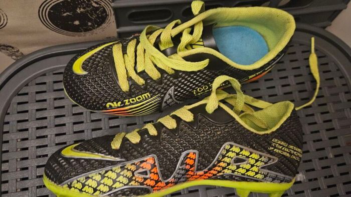 football shoes for kids
