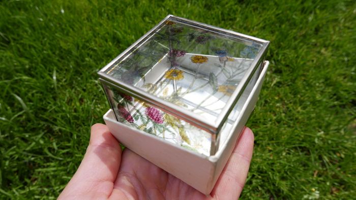Vintage Hand Painted Waterside Flowers R Stained Glass Mirror Box