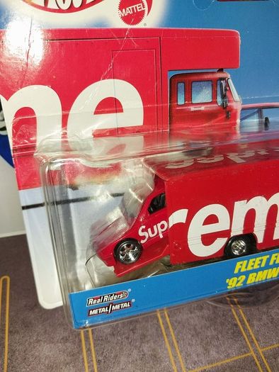 Supreme x Hot Wheels Fleet Flyer + '92 BMW M3, a highly sought-after collaboration released during Supreme's Spring/Summer 2019 season. Also Single loose Truck