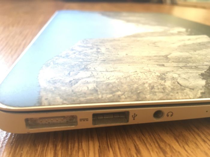 Apple MacBook Air 11" 1.7GHz i7 8Gb RAM 128Gb SSD, Big Sur OS in original box
