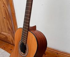 Classic Guitar solid top + gifts