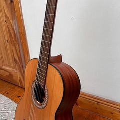 Classic Guitar solid top + gifts