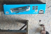 Tile cutter