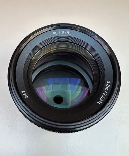 Sony FE 85mm f/1.8