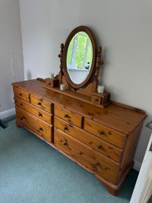 dressing table