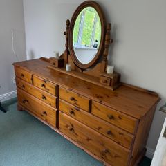 dressing table