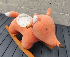 Rocking fox