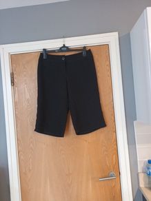M&S Petite Black Shorts.  S.14. New. SALE