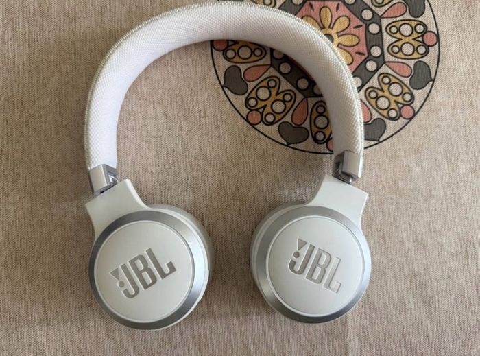 JBL Tune 660NC Wireless On-Ear Headphones with Active Noise