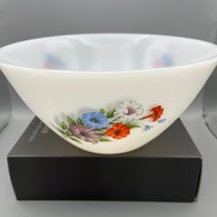 Arcopal Volubilis Salad Bowl - Milk Glass