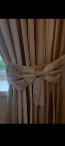Curtains and roman blind
