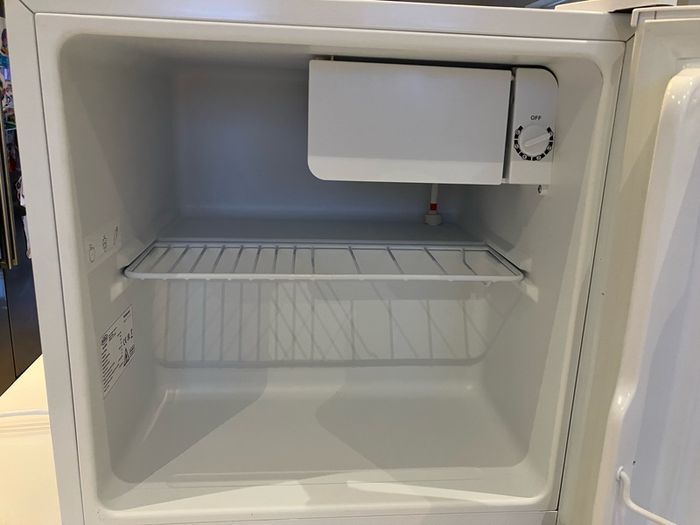 Belling Counter Top Fridge