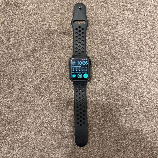 Apple Watch Series 5 Nike 44mm GPS Space Grey with Black Nike Sport Band