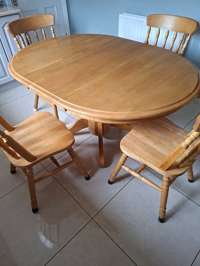 Dinning Table & Chairs