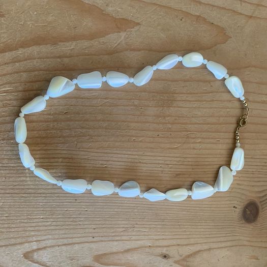 Vintage mother of pearl necklace