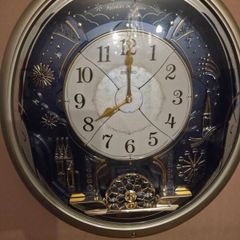 Seiko Melody in Motion Wall Clock