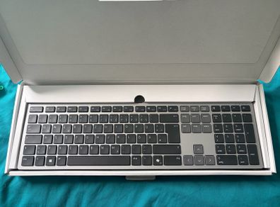 Dell Bluetooth keyboard KB700 German layout