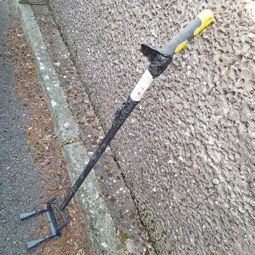 Roughneck Pallet Buster Demolition Bar 43" 1100mm  Heavy Duty Wrecking Tool Used