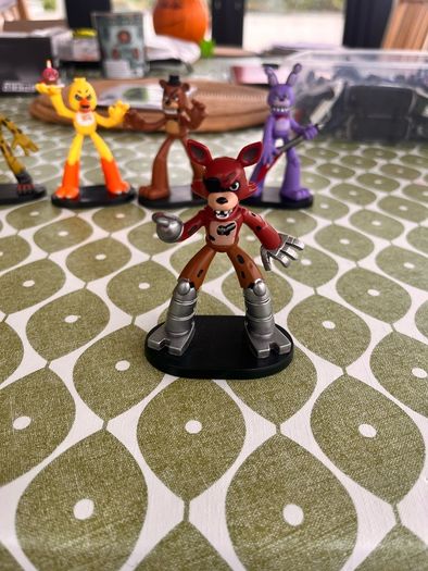 Five nights at Freddy's figurines