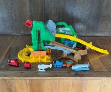 Fisher-Price Thomas the Train Take-n-Play Jungle Quest