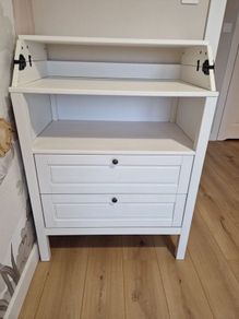 baby changing table