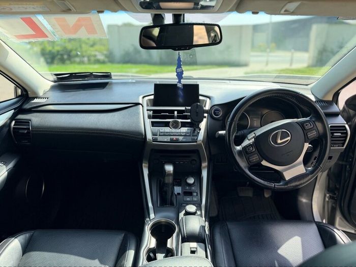 Lexus NX300h 2016