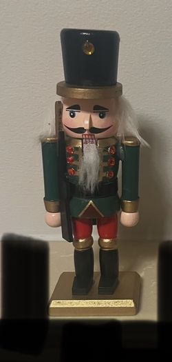 Christmas Nut cracker new