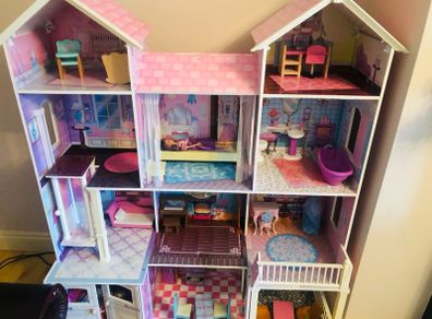 Doll House