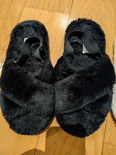 2-Pair Slipper Bundle: V-By-Very Black Fluffy Cross-Strap & Pink Unicorn Mule Slippers (Size S)