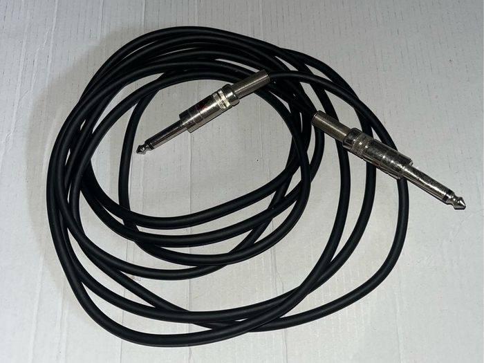 Guitar lead cable 3m length