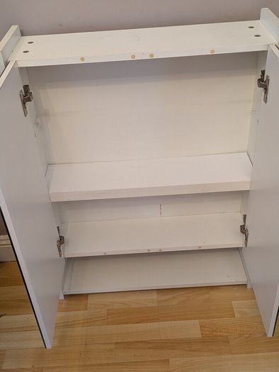 Bathroom cabinet