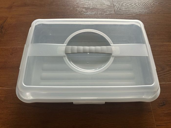 Cake box