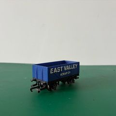 Hornby 7 plank mineral wagon H652