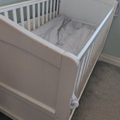 Cot bed