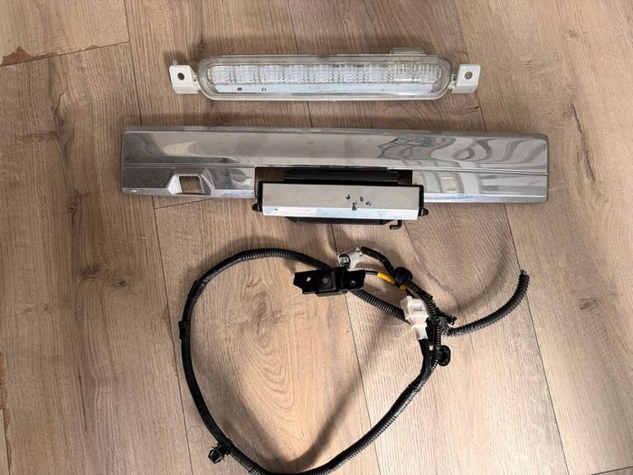 Mitsubishi L200 Tailgate parts