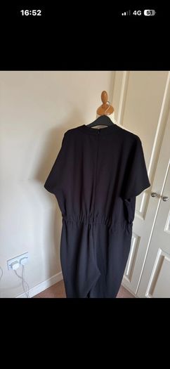 Gallery black jumpsuit w pockets size 16