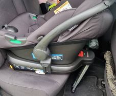 Infant car seat base - EnfaSafe i-Size ISOFIX Base