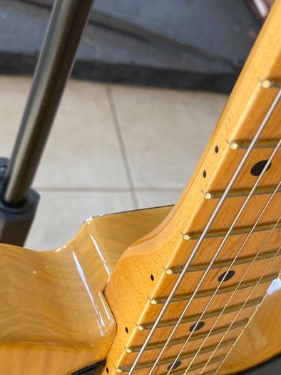 Fender 52 Telecaster American Vintage Reissue Limited Edition FSR. Albert Lee signature on back of headstock.