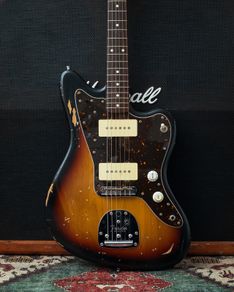 Fender Jazzmaster JM-66 2012 - 3-Tone Sunburst