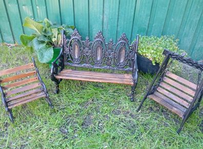 Mini garden ornament