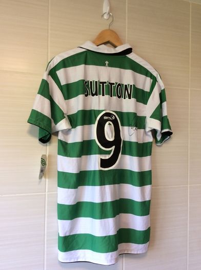 Celtic Jersey. Hand Autographed By Celtic Icon Chris Sutton. Home Jersey. Official Umbro Mens Home Jersey From Season 2004/2005.