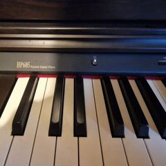 Roland HP 605