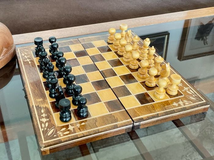 Vintage Decorative Foldable Chessboard with Hand Carved Detail and Chess Pieces 26 cm Square