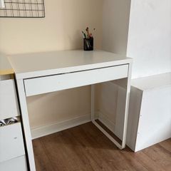 White Desk