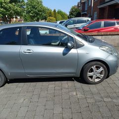 Toyota Yaris car