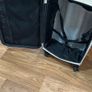 Medium suitcase Image 4